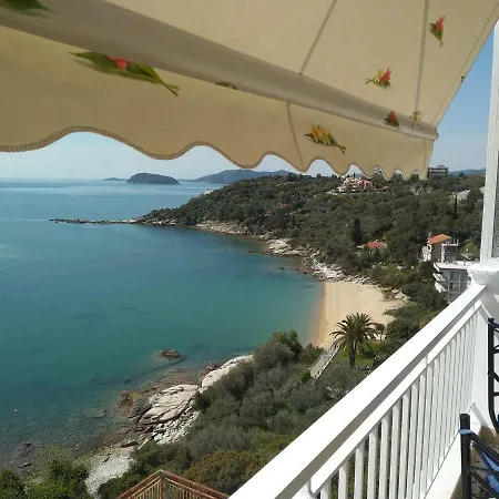 Absolut View Apartment Palaiontsiflikion Exterior photo